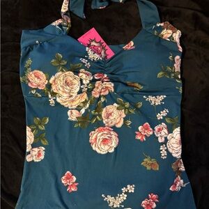 NWT Demi Loon Floral Halter Top size Large